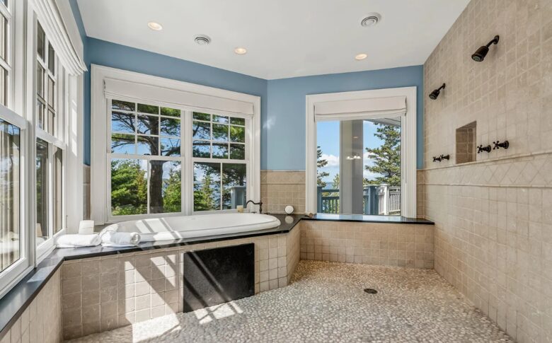 Private Cliffside Haven - Bar Harbor, Maine