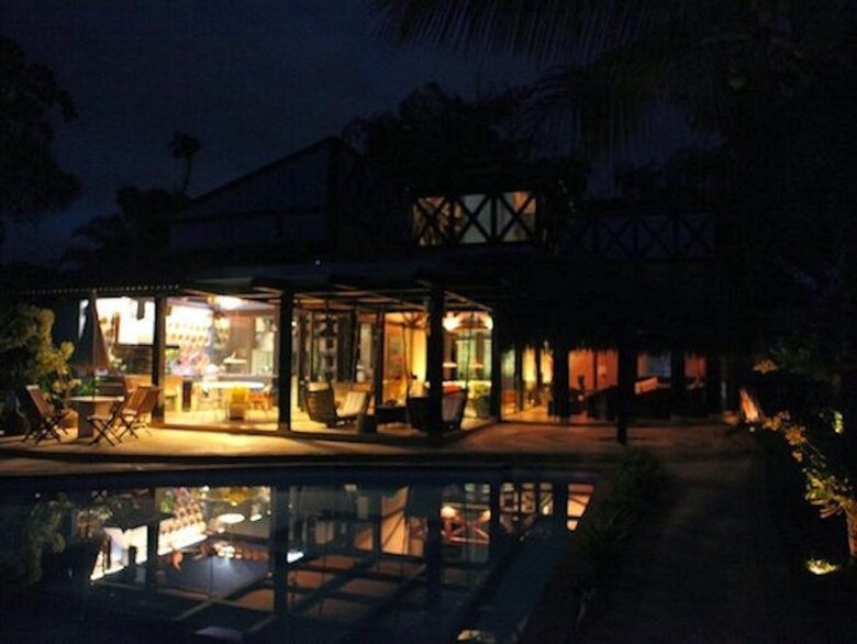 Beach House in Praia de Pernambuco - Guaruja, Brazil