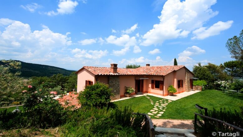 Brunello Villa - Paciano, Italy