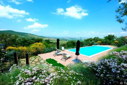 Brunello Villa - Paciano, Italy