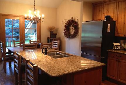 Cozy Home Nestled between Vail & Beaver Creek - Avon, Colorado