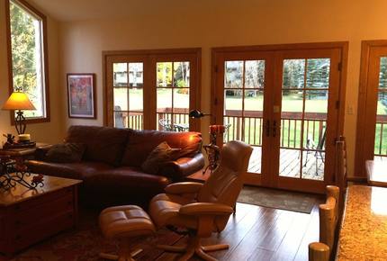 Cozy Home Nestled between Vail & Beaver Creek - Avon, Colorado