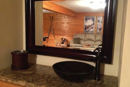 Cozy Home Nestled between Vail & Beaver Creek - Avon, Colorado