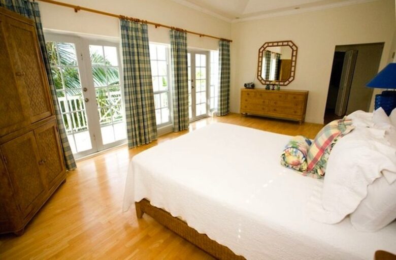 Bahamas Villa - George Town, Bahamas