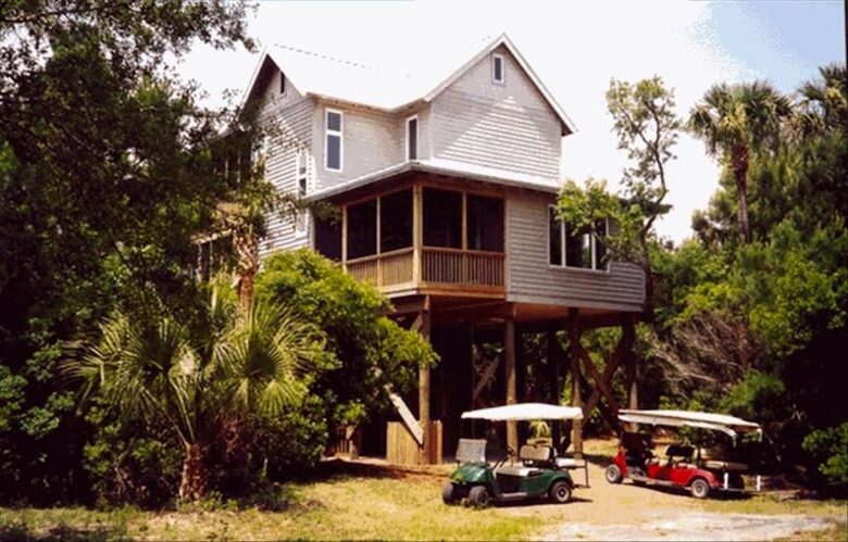 Tree House on Dewees Island - Dewees Island, South Carolina