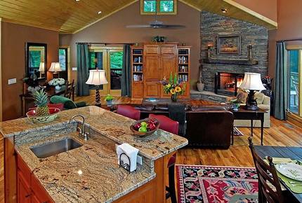 Luxury Lodge at the Mountain Club at Cashiers - Sapphire, North Carolina