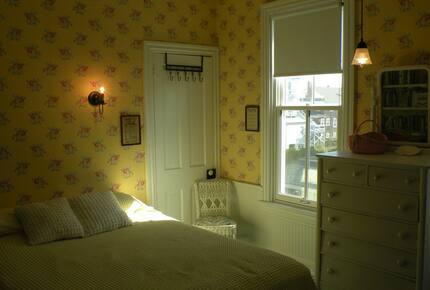 Oceanfront Home on Best Block in Cape May - Cape May, New Jersey