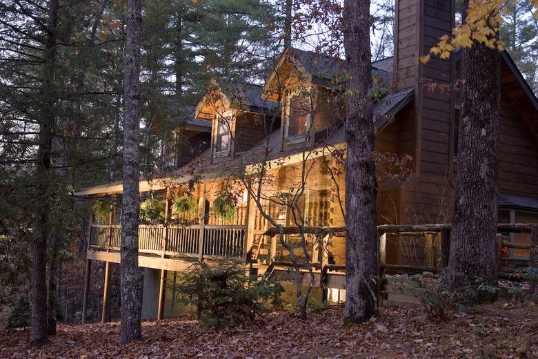 Luxury Log Home at the Mountain Club at Cashiers - Sapphire, North Carolina