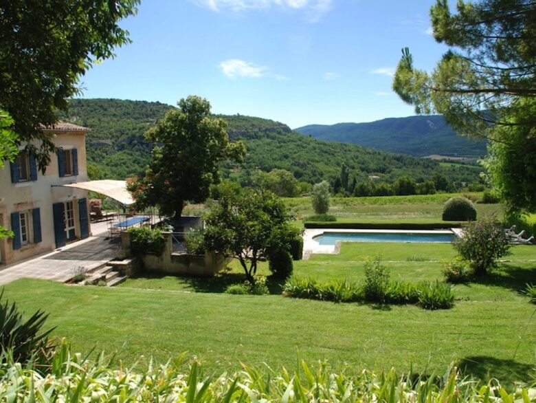 La Source - St Martin de Castillon, France