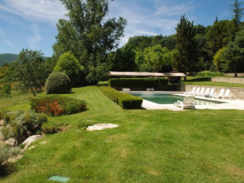 La Source - St Martin de Castillon, France