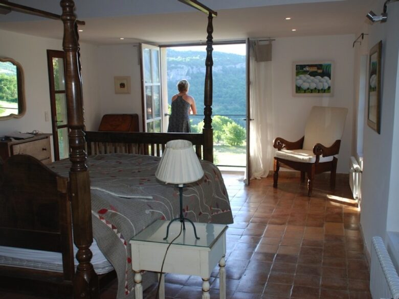 La Source - St Martin de Castillon, France