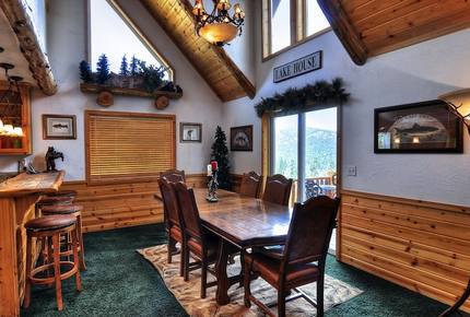 Mighty Bear Manor - Big Bear Lake, California