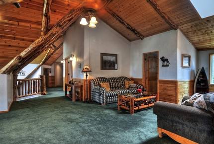 Mighty Bear Manor - Big Bear Lake, California