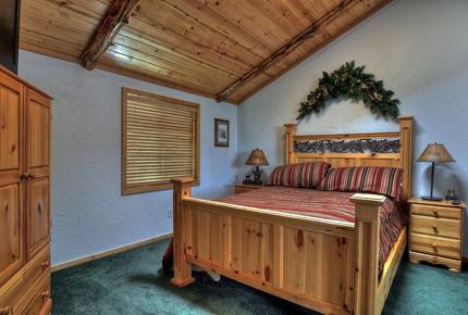 Mighty Bear Manor - Big Bear Lake, California