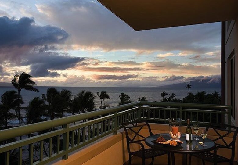 Oceanfront Napili Tower Maui Kaanapali Beach Villa - Lahaina - Maui, Hawaii
