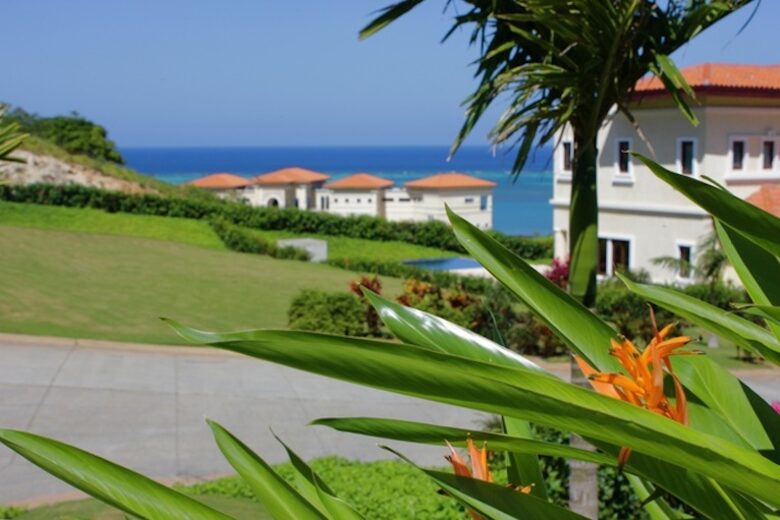 Pristine Bay 3 Bedroom Residence - Roatan, Honduras
