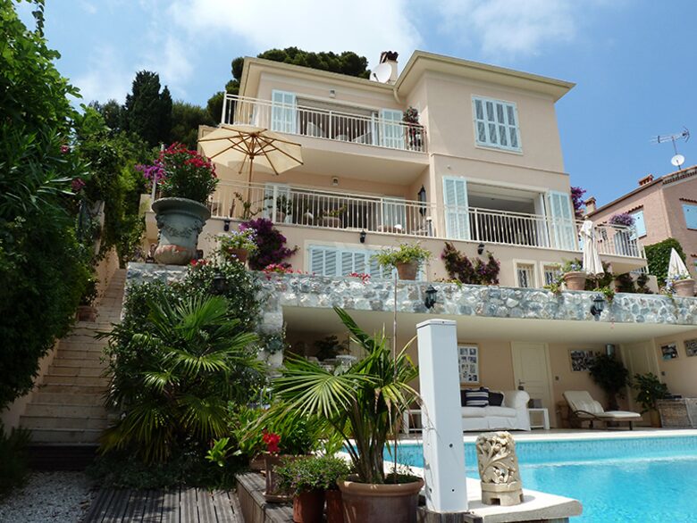 Detached Villa in Cote d'Azur with Panoramic Sea Views - Villefranche-sur-Mer, France
