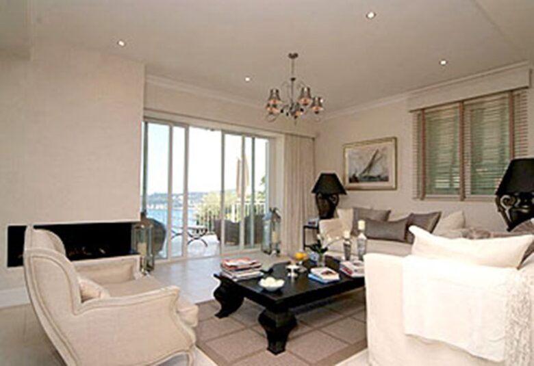 Detached Villa in Cote d'Azur with Panoramic Sea Views - Villefranche-sur-Mer, France