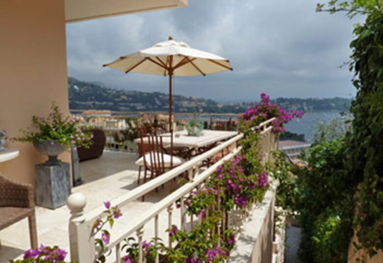 Detached Villa in Cote d'Azur with Panoramic Sea Views - Villefranche-sur-Mer, France