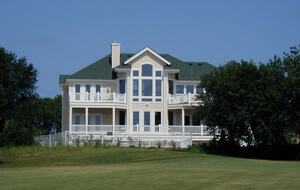 Golden Retreat - Outer Banks - Corolla, North Carolina