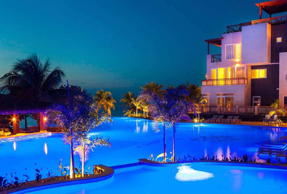 Western Caribbean, Roatan West Bay Beach 2 Bedroom Residence - West Bay Beach, Honduras