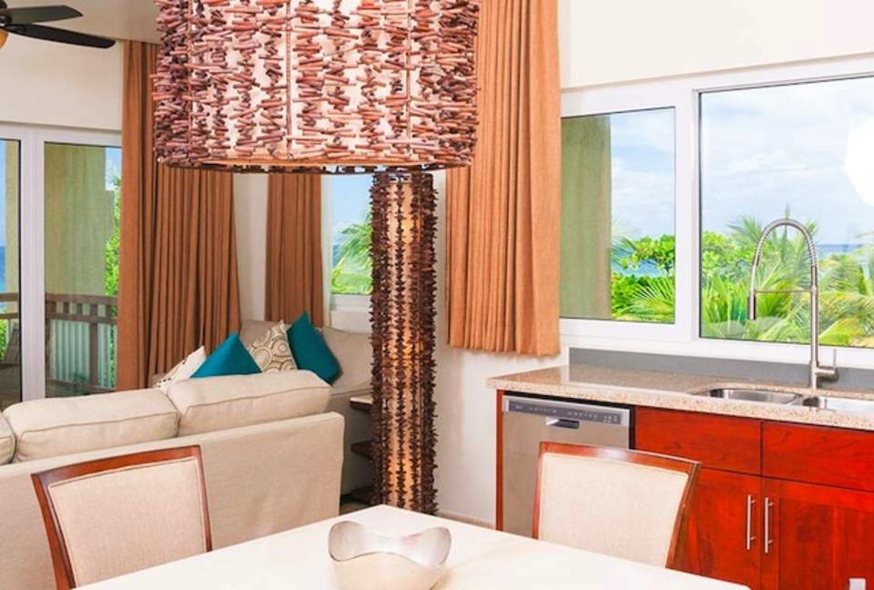 previous decor - now refreshed with all new decor