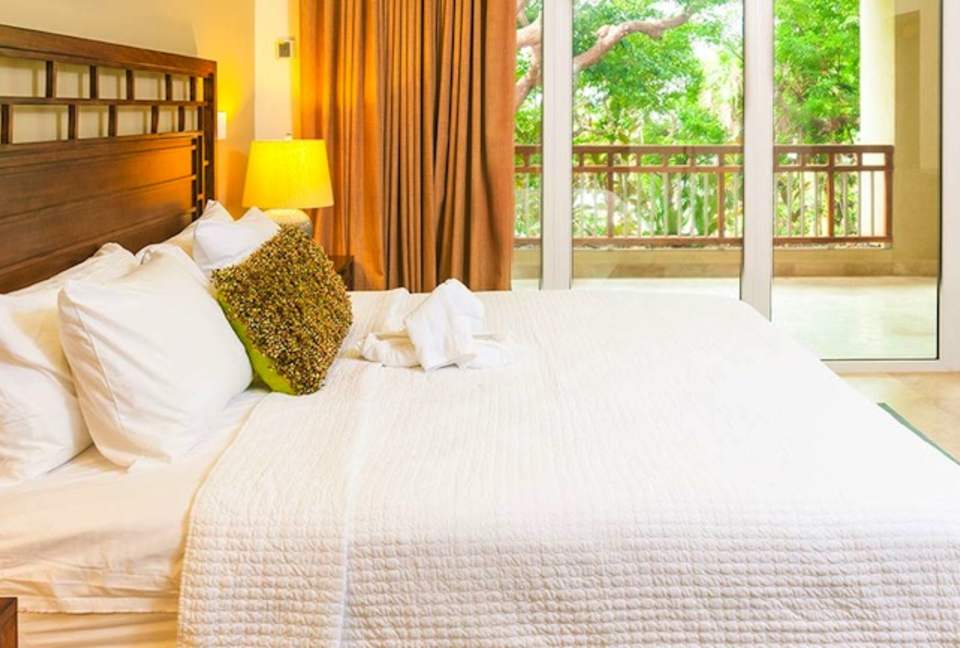 previous decor - now refreshed with all new decor