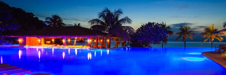 Western Caribbean, Roatan West Bay Beach 2 Bedroom Residence - West Bay Beach, Honduras