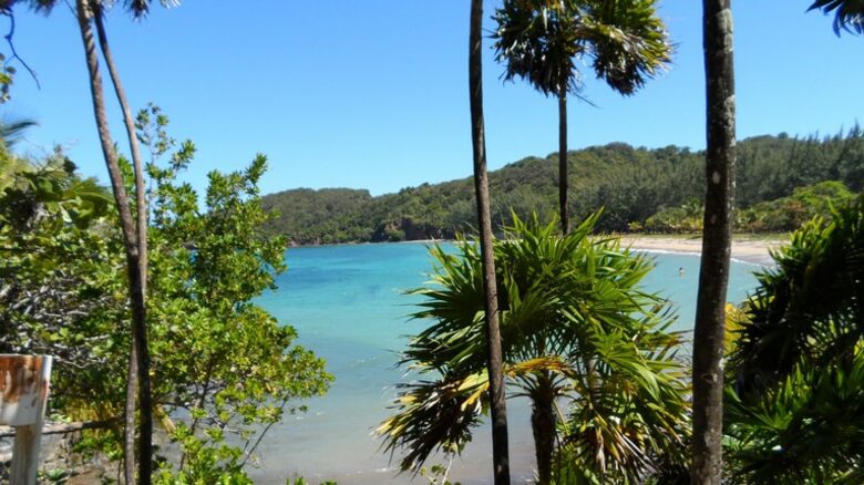 Western Caribbean, Roatan West Bay Beach 2 Bedroom Residence - West Bay Beach, Honduras