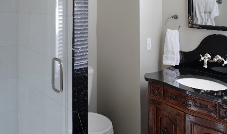 Wedding Cake Mansion - Savannah, Georgia