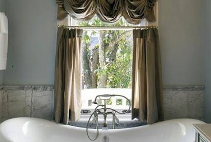 Wedding Cake Mansion - Savannah, Georgia