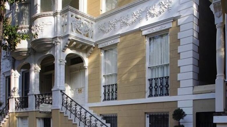 Wedding Cake Mansion - Savannah, Georgia