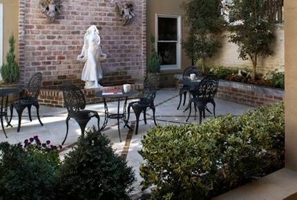 Wedding Cake Mansion - Savannah, Georgia