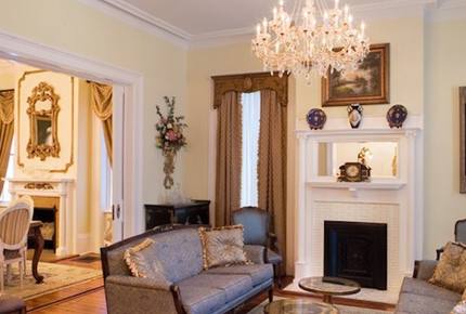 Wedding Cake Mansion - Savannah, Georgia