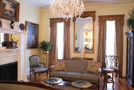 Wedding Cake Mansion - Savannah, Georgia