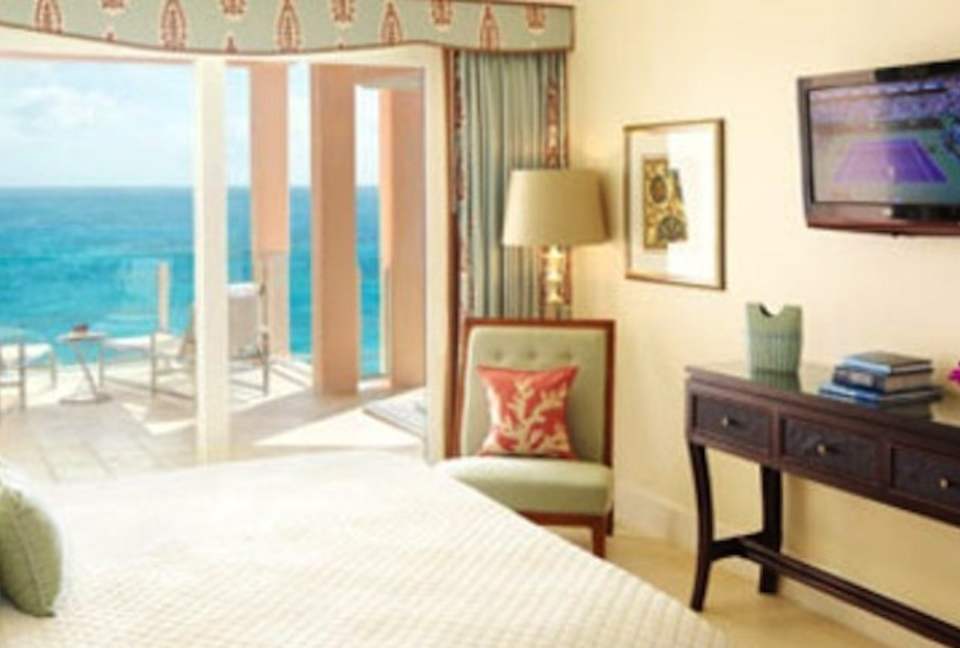 Southampton, Bermuda - The Reefs Club - 3 Bedroom Residence - Southampton, Bermuda