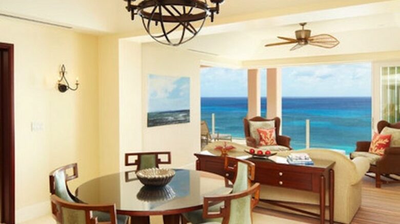 Southampton, Bermuda - The Reefs Club - 3 Bedroom Residence - Southampton, Bermuda