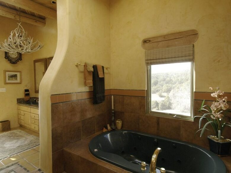 Valencia Ranch Mountain Home Near Santa Fe - Glorietta, New Mexico