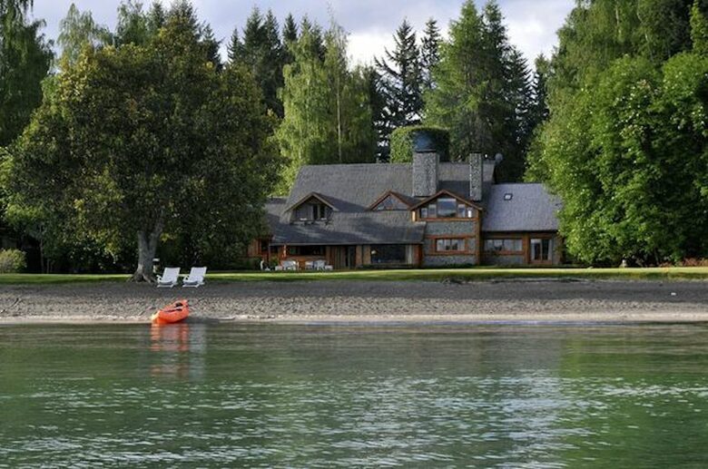 Juvenilia - Villa La Angostura, Argentina