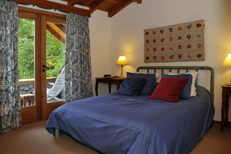 Juvenilia - Villa La Angostura, Argentina