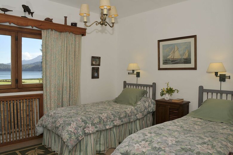 Juvenilia - Villa La Angostura, Argentina