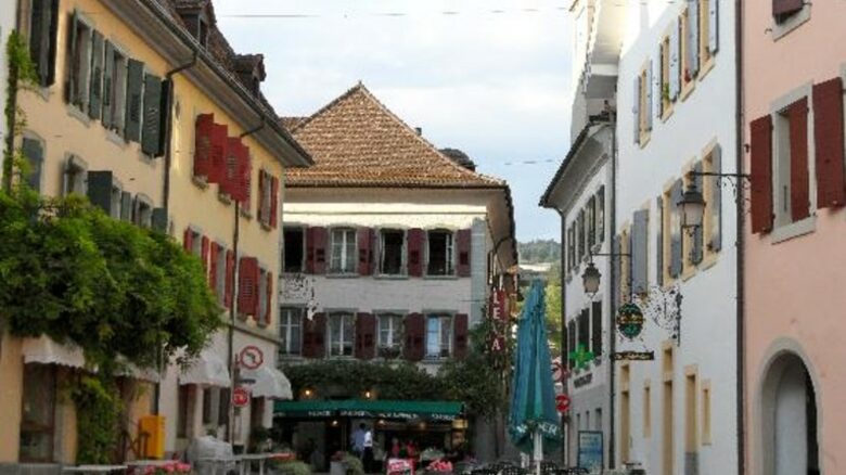 Home Exchange in Lutry, Vaud, Switzerland