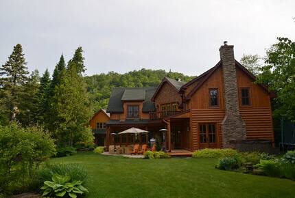 Aux trois girouettes - St-Adolphe d'Howard, Canada