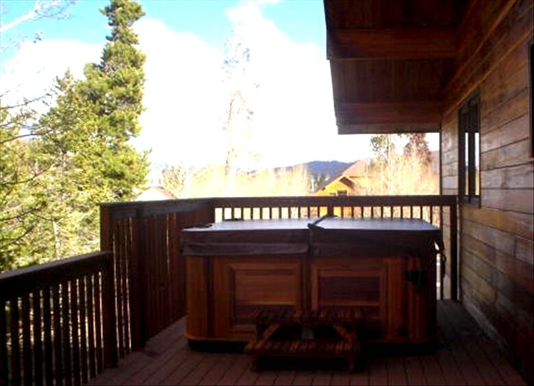 8 person Artic Spa Hot Tub