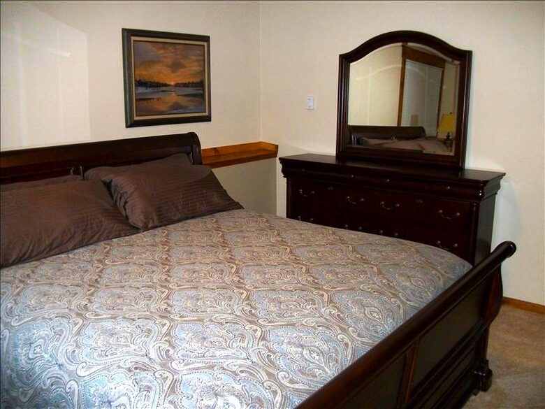 Master Bedroom 2 - King Bed