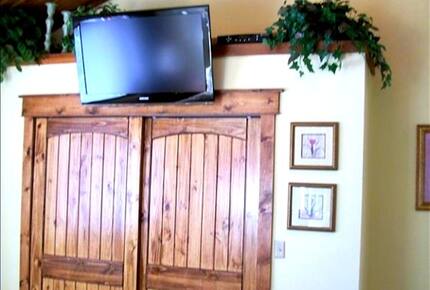 Master Bedroom 1 40 inch HDTV