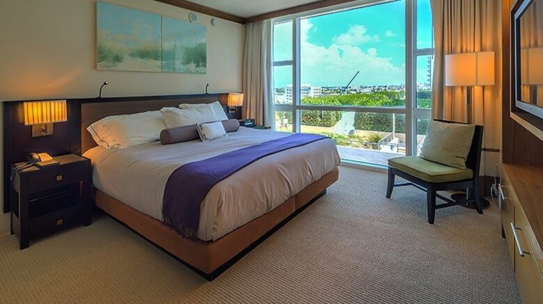 Carillon Hotel & Spa with optional Yacht Rental! - Miami Beach, Florida