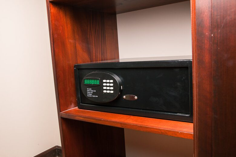 Pristine Bay Beach Villa 104 - Roatan, Honduras