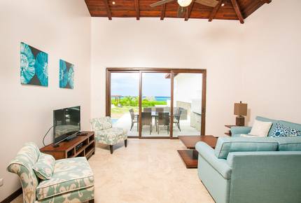 Pristine Bay Beach Villa 104 - Roatan, Honduras