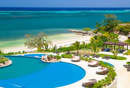 Pristine Bay Beach Villa 104 - Roatan, Honduras